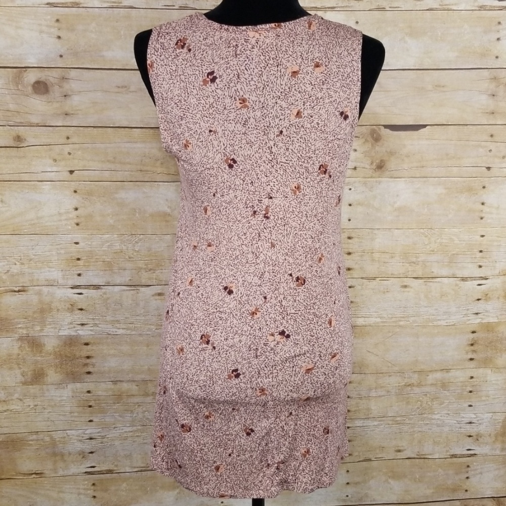LOGO Layers Patterned Tunic Tank - Picture 6 of 7